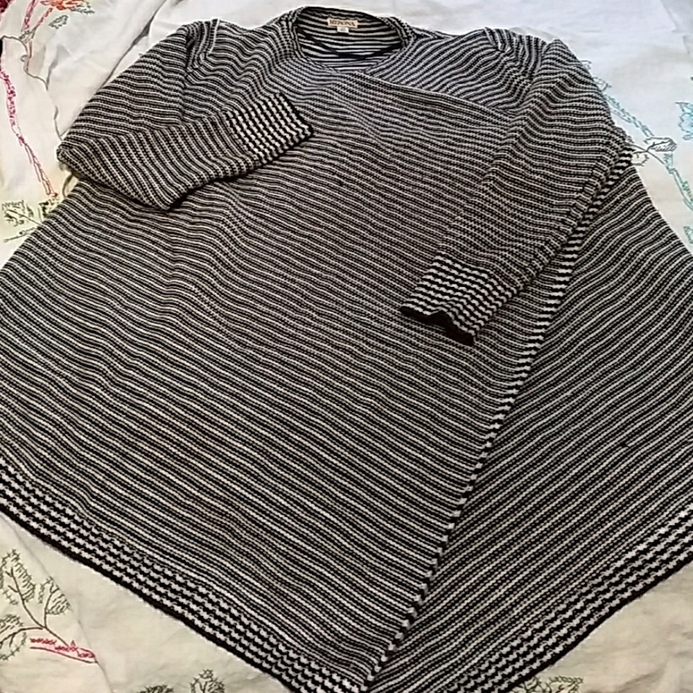 Black & white striped sweater
